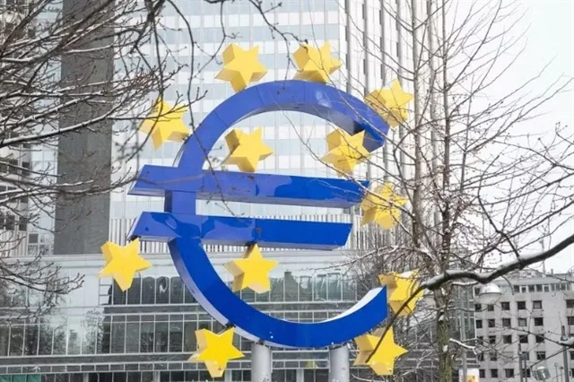Hoạt động kinh doanh Eurozone suy giảm mạnh nhất từ năm 2023 do áp lực năng lượng và xung đột Trung Đông- Ảnh 1. Hoạt động kinh doanh Eurozone suy giảm mạnh nhất từ năm 2023 do áp lực năng lượng và xung đột Trung Đông- Ảnh 1.