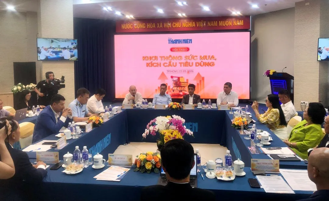 Hàng giả, hàng nhái lan rộng, kích cầu tiêu dùng thêm khó- Ảnh 1. Hàng giả, hàng nhái lan rộng, kích cầu tiêu dùng thêm khó- Ảnh 1.