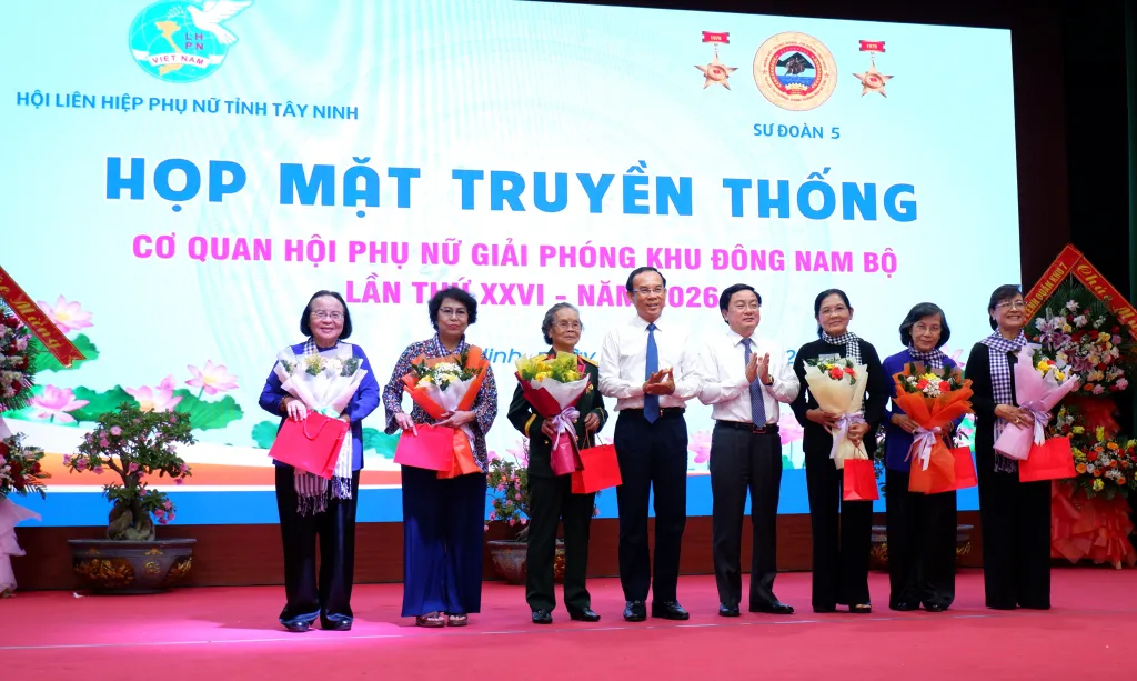 Khắc ghi truyền thống phụ nữ miền Đông - Ảnh 2.
