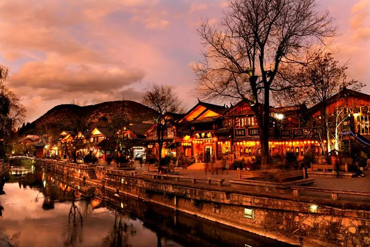 Lệ Giang cổ trấn: Vẻ đẹp bình yên giữa lòng Vân Nam- Ảnh 1. Lệ Giang cổ trấn: Vẻ đẹp bình yên giữa lòng Vân Nam- Ảnh 1.