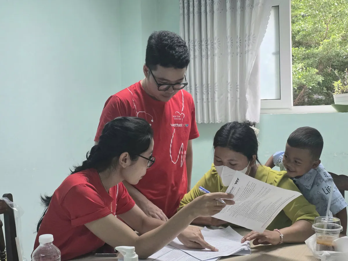 Mang cơ hội điều trị tim bẩm sinh đến với trẻ em Quảng Ngãi- Ảnh 10. Mang cơ hội điều trị tim bẩm sinh đến với trẻ em Quảng Ngãi- Ảnh 10.