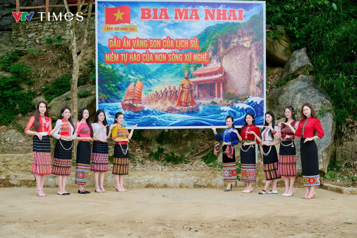 Nghệ An: Gắn c&ocirc;ng t&aacute;c bảo tồn bia Ma Nhai gần 700 năm tuổi với ph&aacute;t triển du lịch - Ảnh 1.