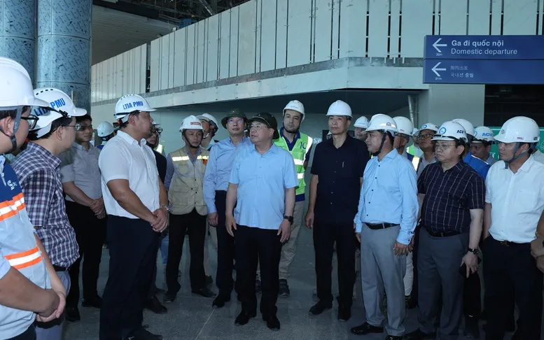 Ph&oacute; Thủ tướng Thường trực y&ecirc;u cầu đẩy nhanh tiến độ s&acirc;n bay Long Th&agrave;nh, bảo đảm khai th&aacute;c trong năm 2026- Ảnh 2.