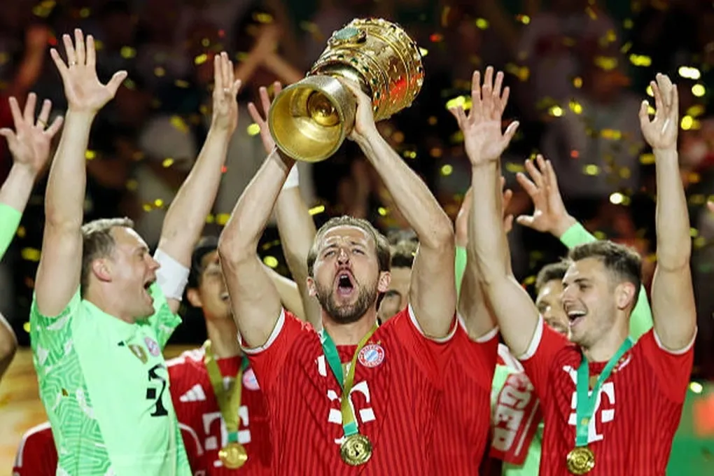 Harry Kane lập hat-trick, Bayern Munich vô địch Cúp Quốc gia Đức 2025-26- Ảnh 1. Harry Kane lập hat-trick, Bayern Munich vô địch Cúp Quốc gia Đức 2025-26- Ảnh 1.