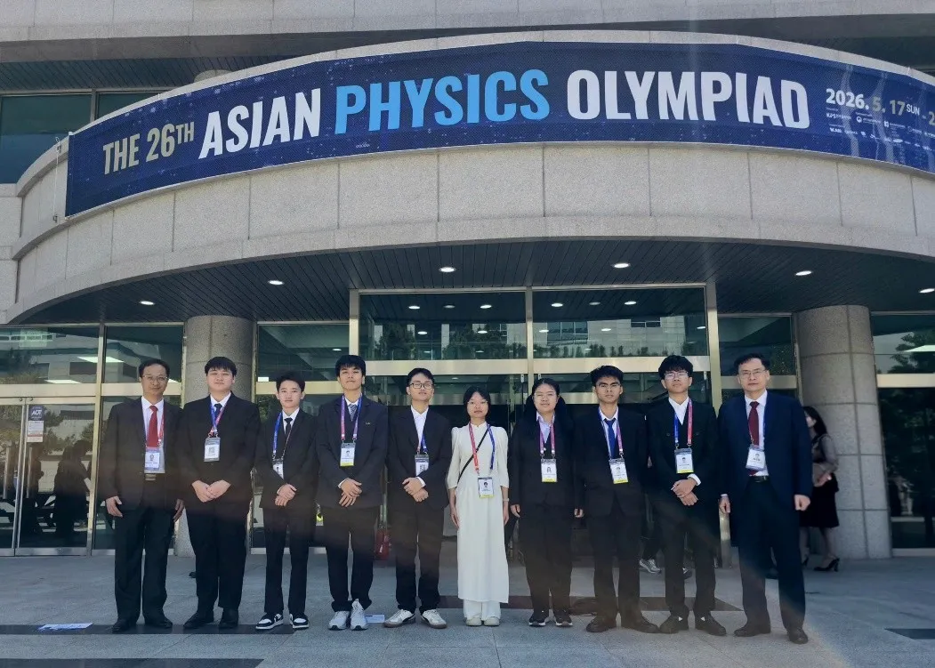 Cả 8 học sinh Việt Nam gi&agrave;nh huy chương tại Olympic Vật l&iacute; ch&acirc;u &Aacute; 2026- Ảnh 1.