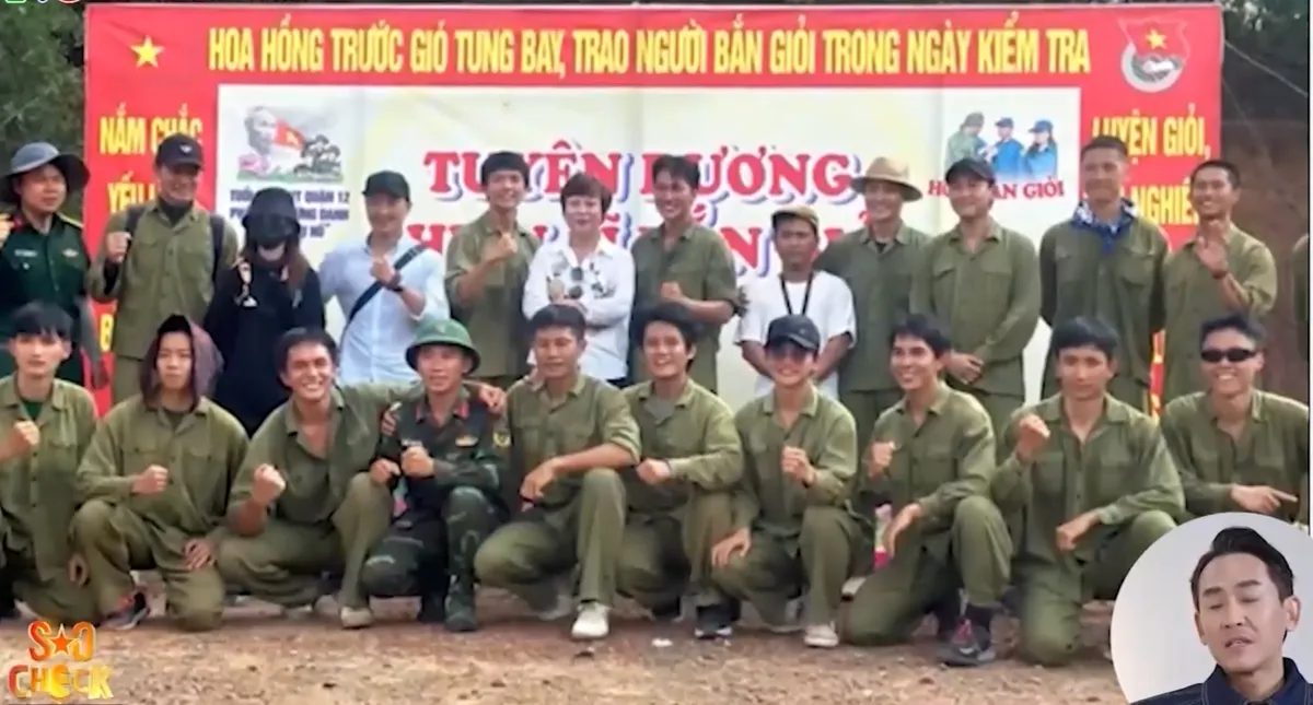Hứa Vĩ Văn kể về áp lực khi đóng “Mưa đỏ”- Ảnh 1. Hứa Vĩ Văn kể về áp lực khi đóng “Mưa đỏ”- Ảnh 1.