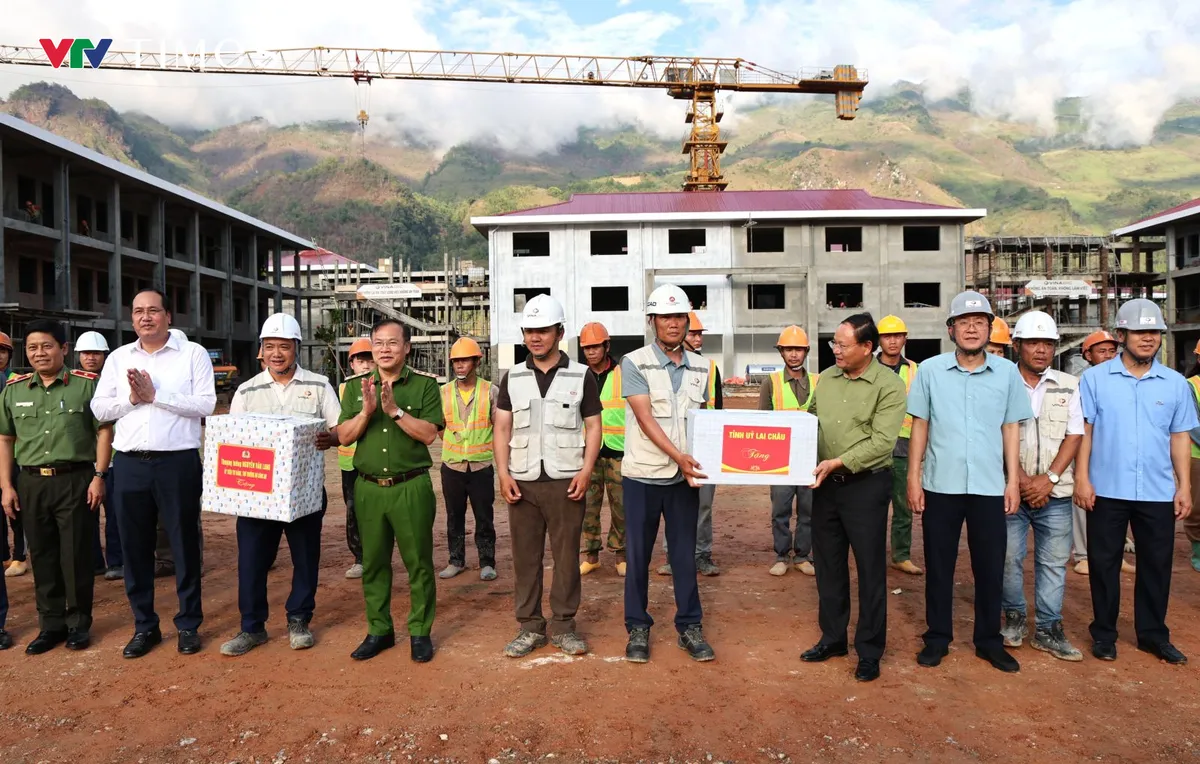 Lai Châu: Tăng tốc hoàn thành trường nội trú ở vùng biên - Ảnh 3.