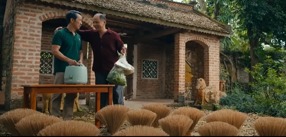 Ngược đường ngược nắng - Tập 34: B&agrave; Diện xin lỗi Mai, Ho&agrave;ng tỏ t&igrave;nh với V&acirc;n - Ảnh 5.