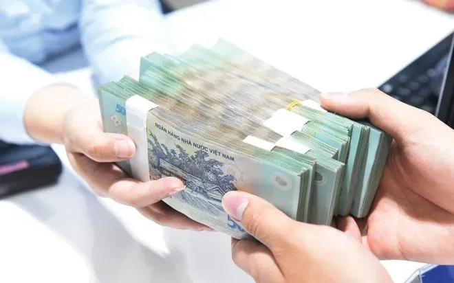 Áp lực lãi suất chưa hạ nhiệt, doanh nghiệp vẫn “khát” vốn