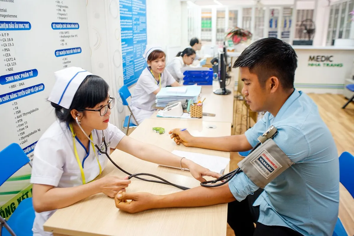 TP. Hồ Chí Minh hoàn thành khám sức khỏe toàn dân tại 9 xã, đặc khu trong tháng 6- Ảnh 1. TP. Hồ Chí Minh hoàn thành khám sức khỏe toàn dân tại 9 xã, đặc khu trong tháng 6- Ảnh 1.
