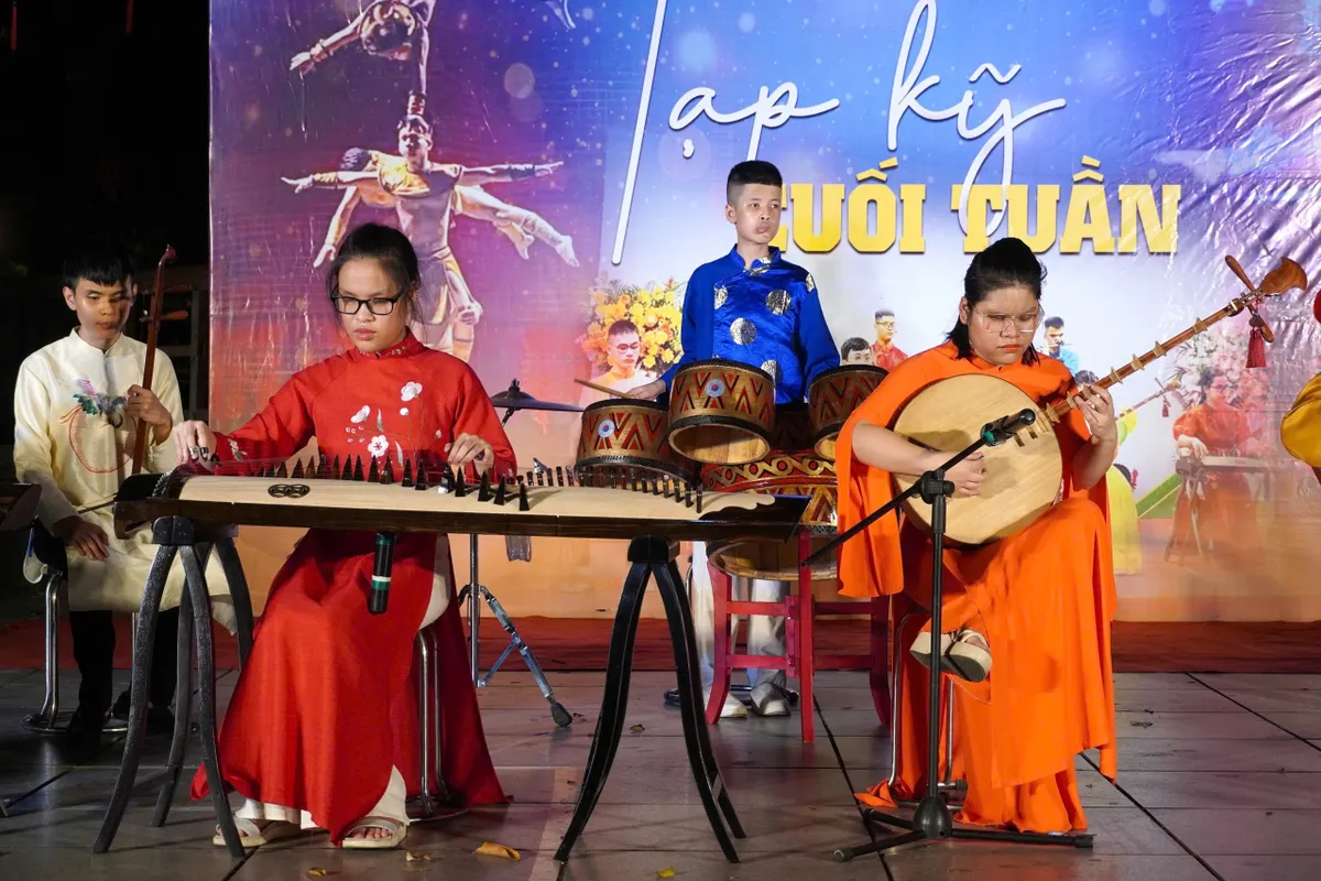 Nghệ thuật “chạm” tới công chúng bằng những thanh âm giàu cảm xúc - Ảnh 1.