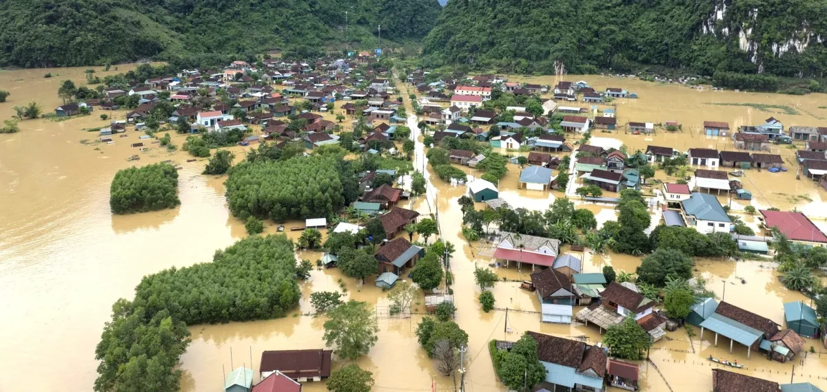 Thủ tướng y&ecirc;u cầu triển khai quyết liệt c&ocirc;ng t&aacute;c ph&ograve;ng, chống thi&ecirc;n tai trước m&ugrave;a mưa lũ- Ảnh 1.