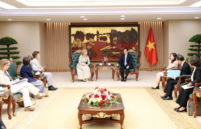 Ph&oacute; Thủ tướng Hồ Quốc Dũng: Quan hệ Đối t&aacute;c chiến lược to&agrave;n diện Việt Nam - EU mở rộng cơ hội hợp t&aacute;c KHCN- Ảnh 1.