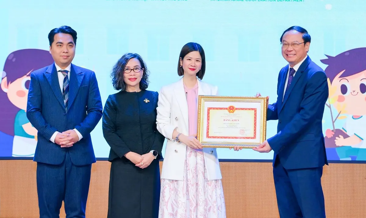 Ng&agrave;y c&agrave;ng nhiều phụ nữ chọn khoa học: H&agrave;nh tr&igrave;nh ph&iacute;a sau ph&ograve;ng th&iacute; nghiệm  - Ảnh 4.