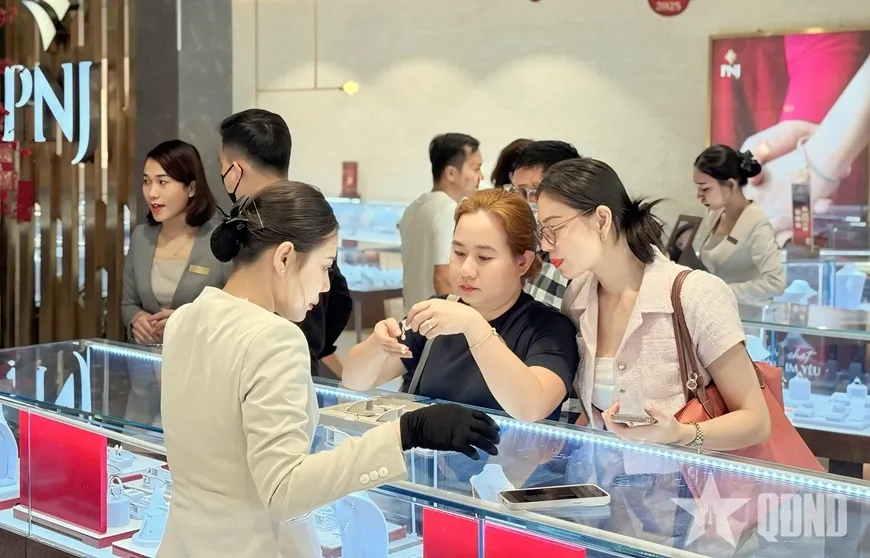 Giá vàng hôm nay (26-5): Quay đầu tăng- Ảnh 1. Giá vàng hôm nay (26-5): Quay đầu tăng- Ảnh 1.
