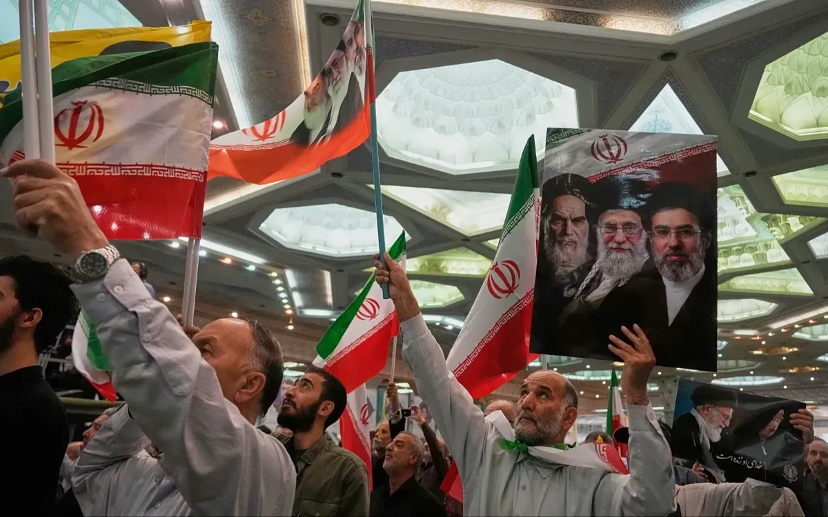 Đa phần người dân Iran đều ủng hộ chính quyền Tehran (Ảnh: AP)