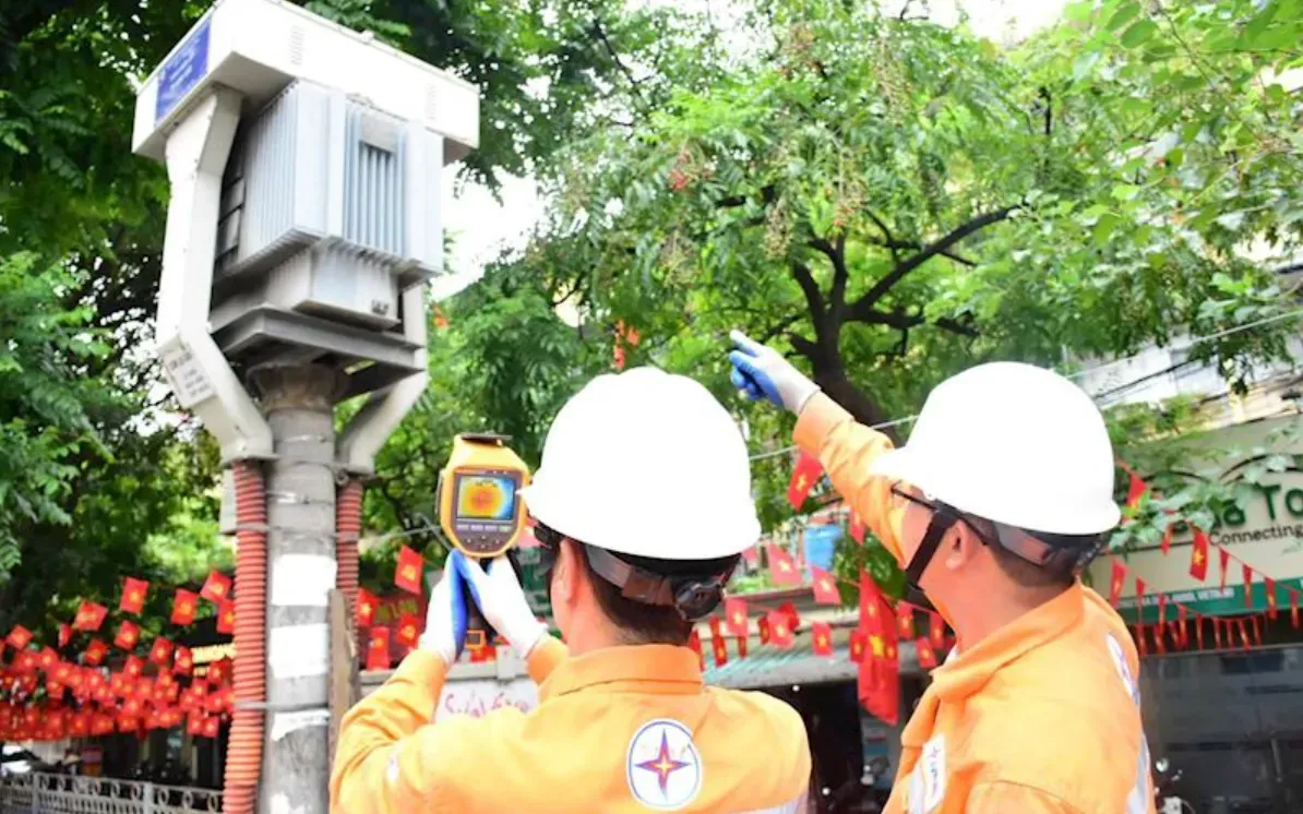 EVNHANOI bác tin đồn cắt điện diện rộng tại Hà Nội- Ảnh 1. EVNHANOI bác tin đồn cắt điện diện rộng tại Hà Nội- Ảnh 1.