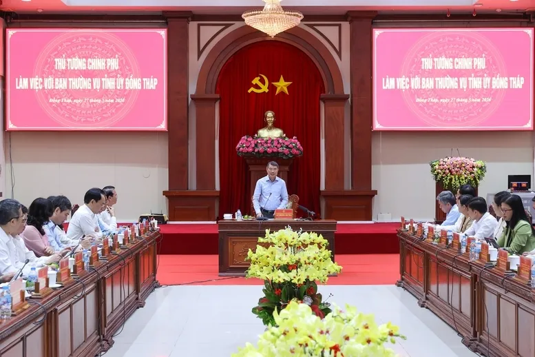 Thủ tướng Lê Minh Hưng yêu cầu Đồng Tháp đổi mới tư duy điều hành, tạo đột phá tăng trưởng- Ảnh 1. Thủ tướng Lê Minh Hưng yêu cầu Đồng Tháp đổi mới tư duy điều hành, tạo đột phá tăng trưởng- Ảnh 1.