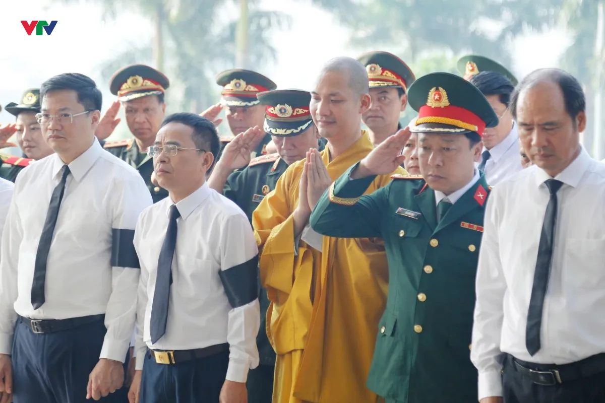 Các anh đã về với đất mẹ - Ảnh 5.