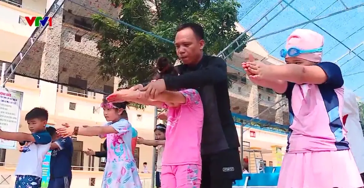 Mỗi ng&agrave;y 5 trẻ tử vong v&igrave; đuối nước: Nỗi &aacute;m ảnh m&ugrave;a h&egrave; của nhiều gia đ&igrave;nh- Ảnh 1.