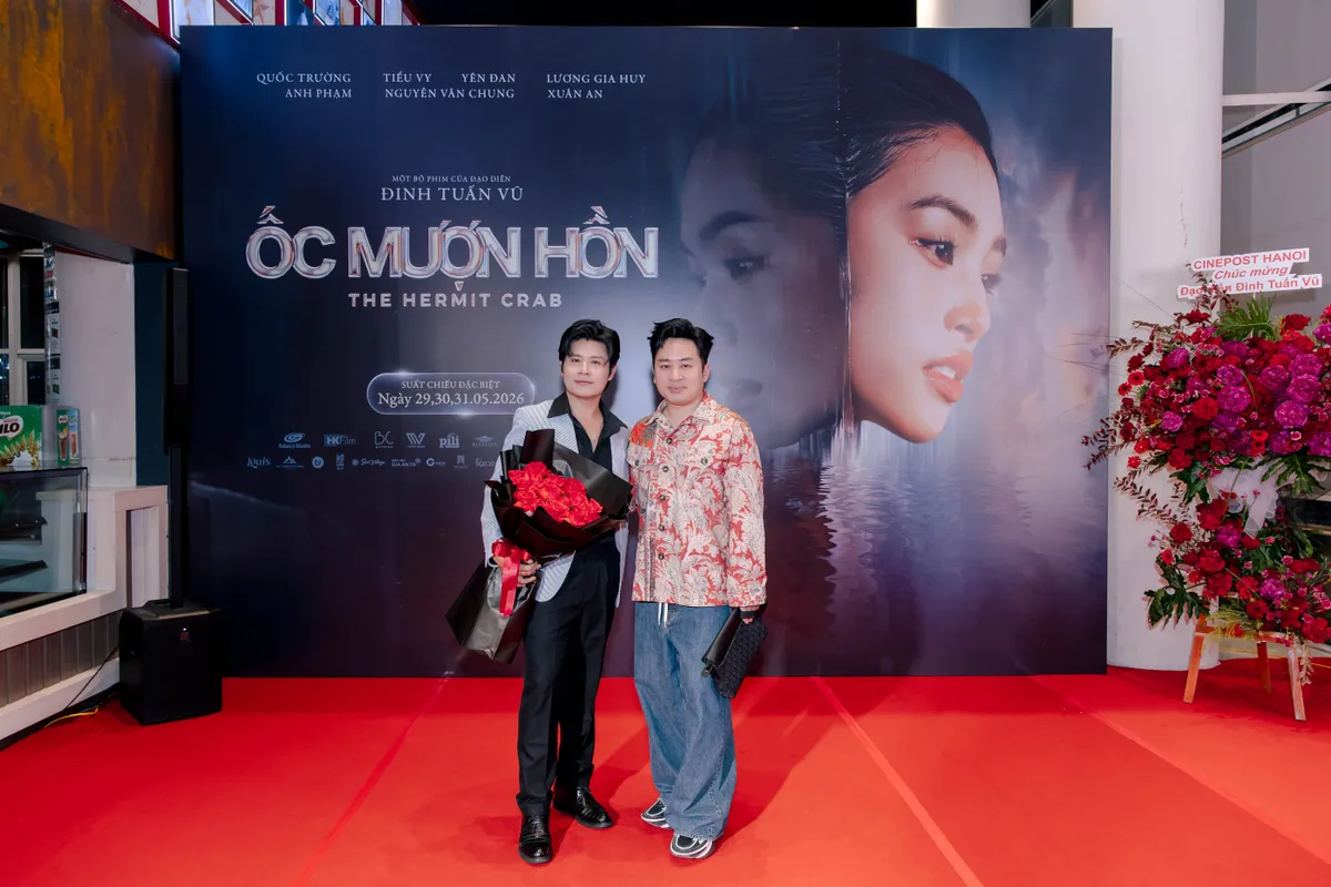 Thảm đỏ “Ốc Mượn Hồn” tại Hà Nội quy tụ nhiều gương mặt nổi bật - Ảnh 8.
