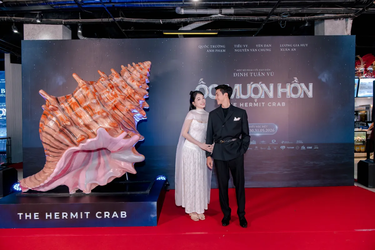 Thảm đỏ “Ốc Mượn Hồn” tại Hà Nội quy tụ nhiều gương mặt nổi bật - Ảnh 7.