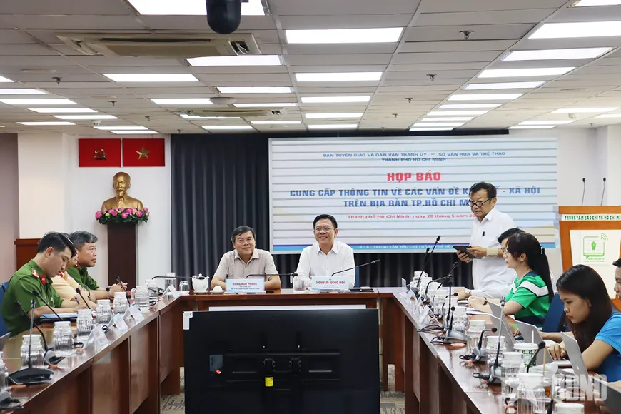 TP Hồ Ch&iacute; Minh sẽ tiếp tục tổ chức lại giao th&ocirc;ng tại c&aacute;c điểm n&oacute;ng- Ảnh 3.
