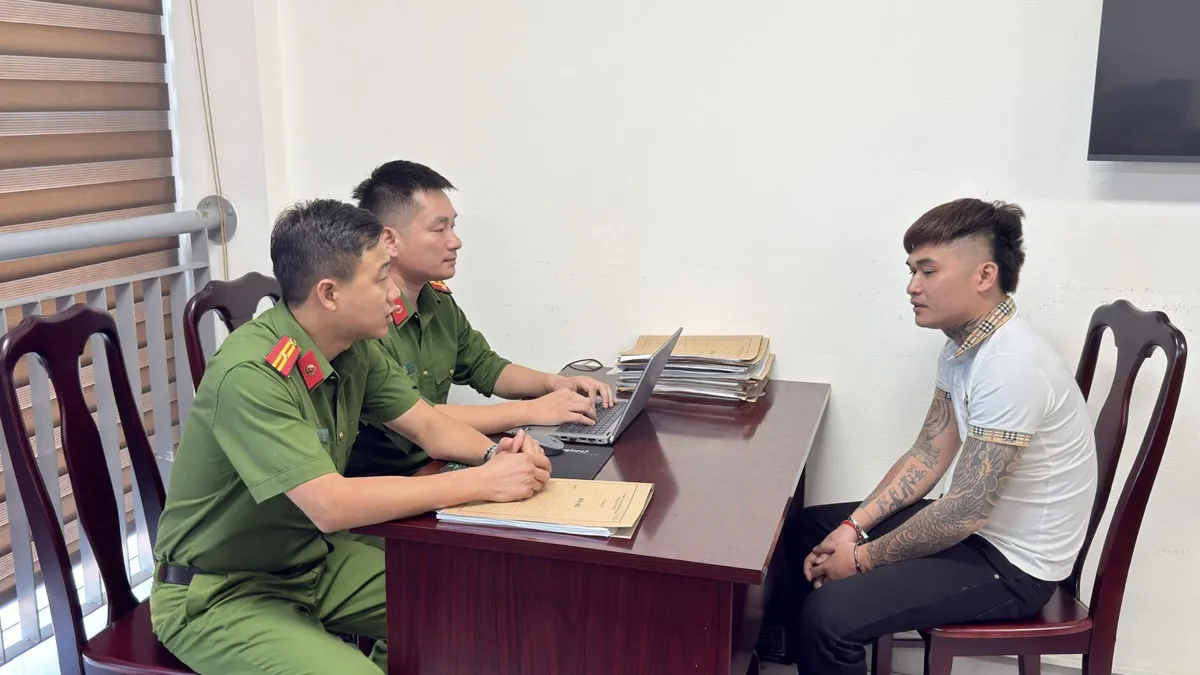 Gây án ở Thanh Hóa rồi vượt biên sang Campuchia trốn truy nã- Ảnh 2. Gây án ở Thanh Hóa rồi vượt biên sang Campuchia trốn truy nã- Ảnh 2.