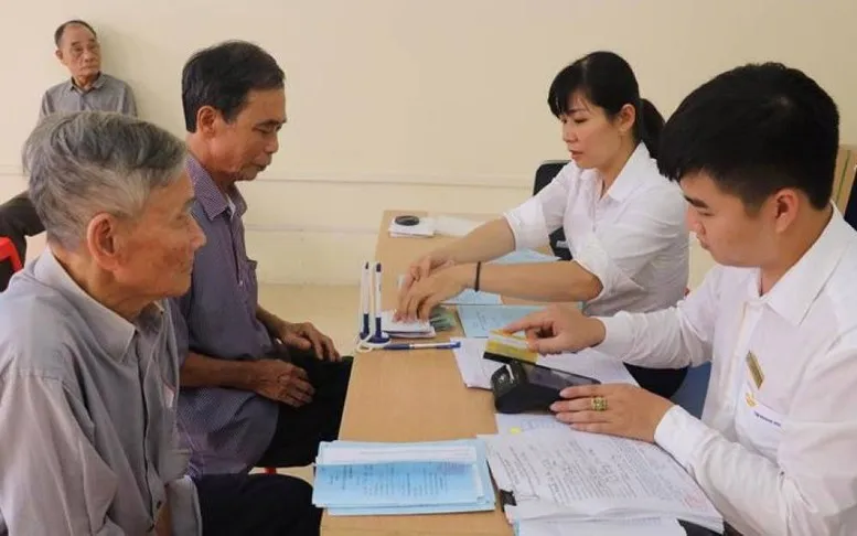 Tăng 8% trợ cấp hằng tháng cho cán bộ xã già yếu đã nghỉ việc từ 1/7/2026 - Ảnh 1.