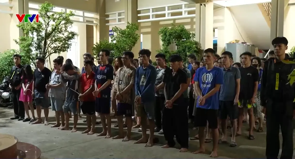 Đường d&acirc;y ma t&uacute;y quy m&ocirc; lớn tại TP Hồ Ch&iacute; Minh: Nhiều đối tượng l&agrave; người trong một gia đ&igrave;nh- Ảnh 1.