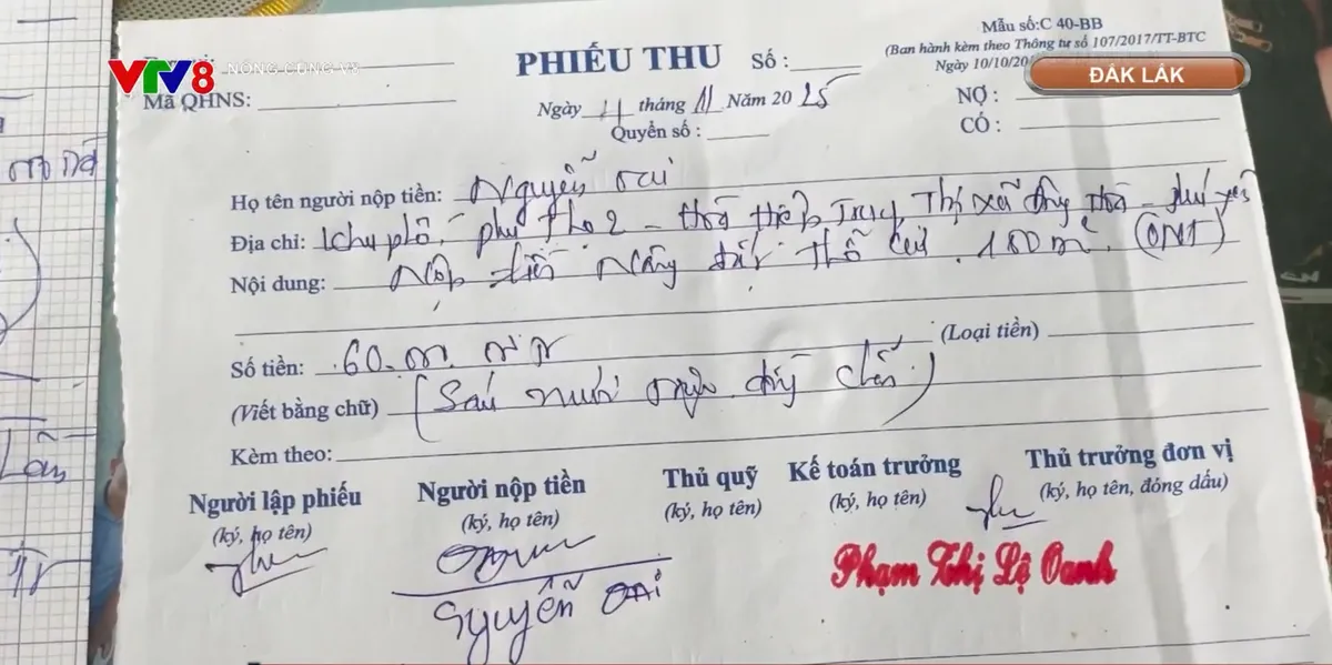 Mất tiền v&igrave; nhờ c&ograve; đất l&agrave;m sổ đỏ- Ảnh 4.