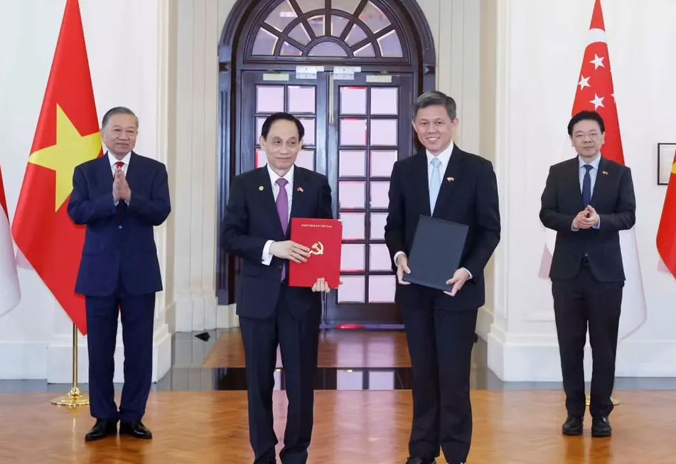 Việt Nam v&agrave; Singapore k&yacute; kết h&agrave;ng loạt văn kiện hợp t&aacute;c  - Ảnh 1.