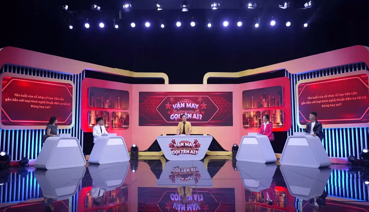 MC Đại Nghĩa bất ngờ trước màn đấu trí căng thẳng của dàn khách mời trẻ Vận may gọi tên ai - Ảnh 1.