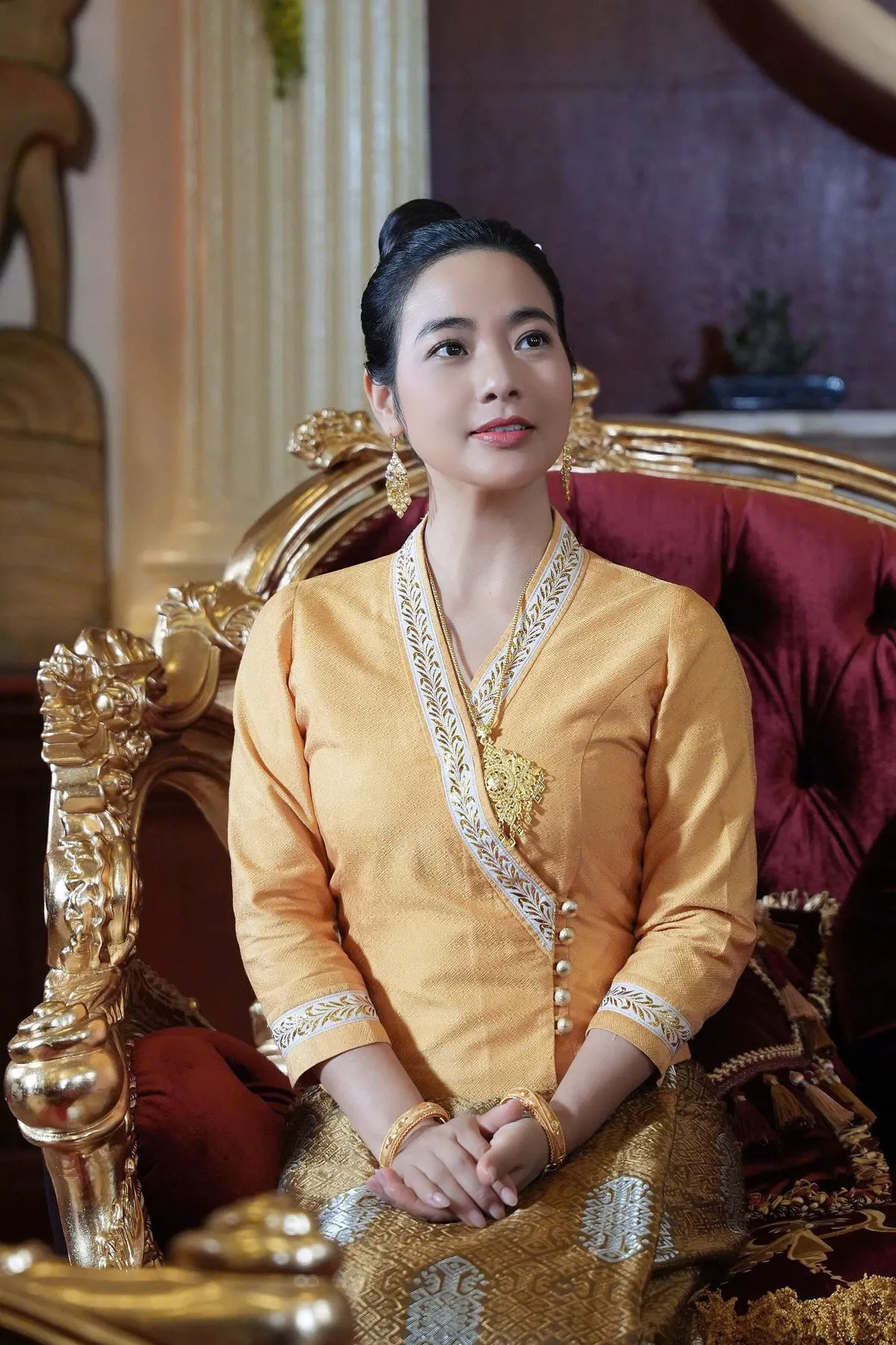 Đàm Hằng: Cảnh quay kết thúc nhưng cảm xúc vẫn ở lại rất lâu - Ảnh 3.