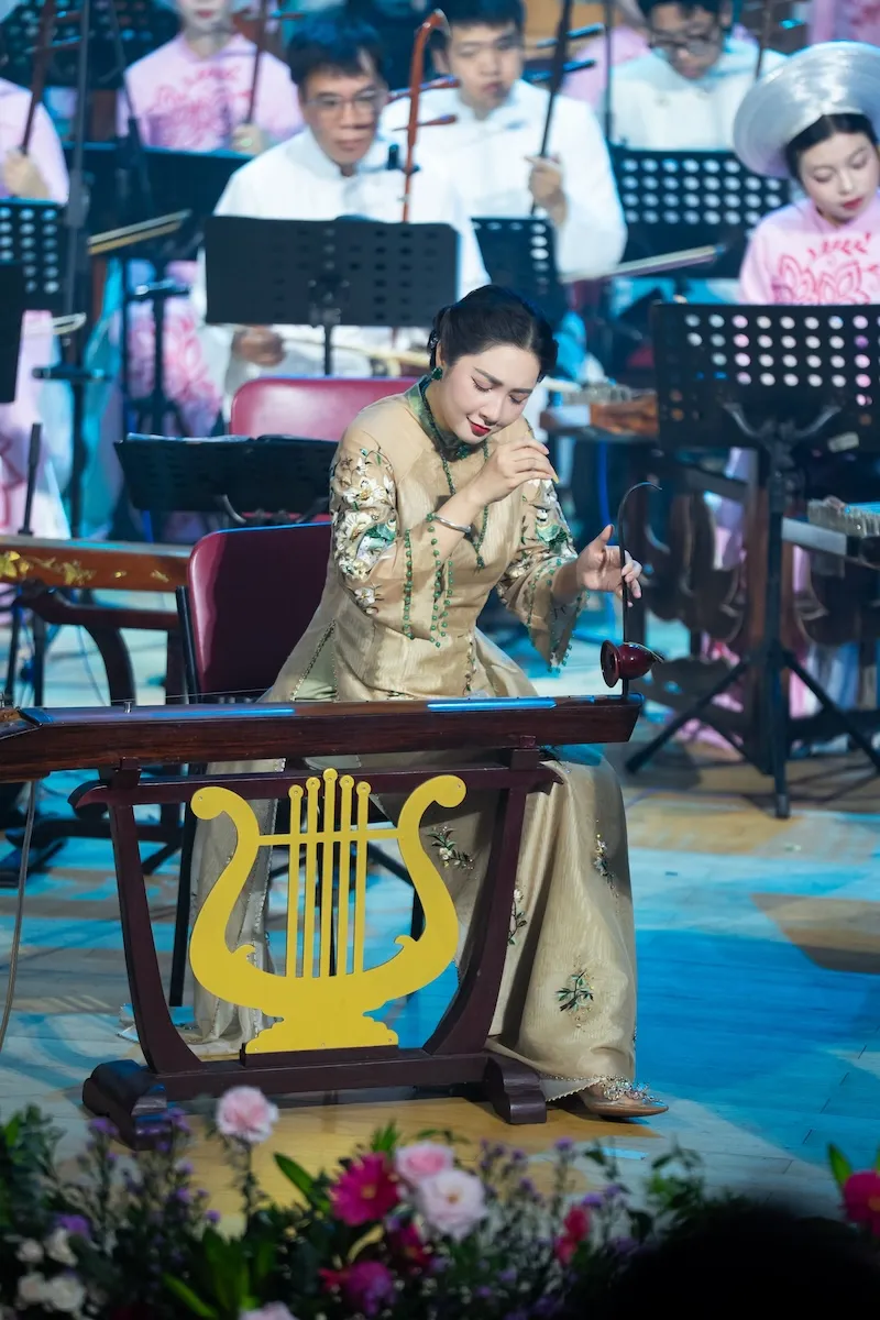 Hòa nhạc “Âm thanh Đất Việt”- Dàn nhạc Dân tộc Việt Nam khơi dậy niềm tự hào về nhạc cụ truyền thống dân tộc - Ảnh 3.
