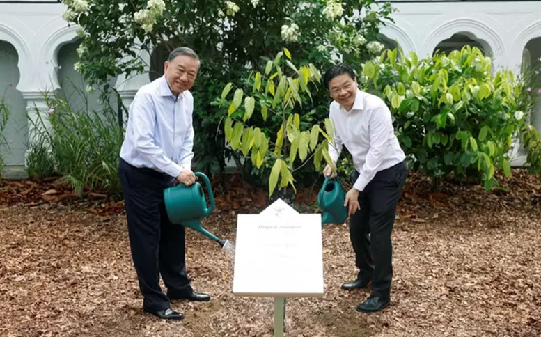 Tổng B&iacute; thư, Chủ tịch nước T&ocirc; L&acirc;m tham dự Lễ trồng c&acirc;y tại Vườn B&aacute;ch thảo Singapore- Ảnh 1.