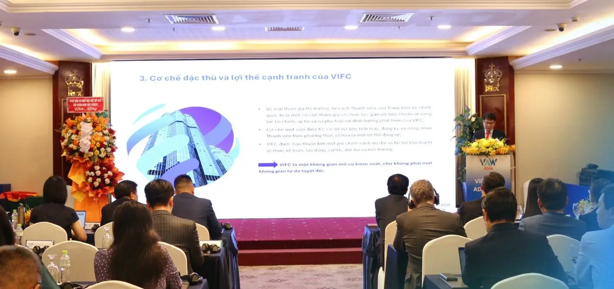 Trọng t&agrave;i quốc tế tạo "l&aacute; chắn" niềm tin cho VIFC - Ảnh 1.