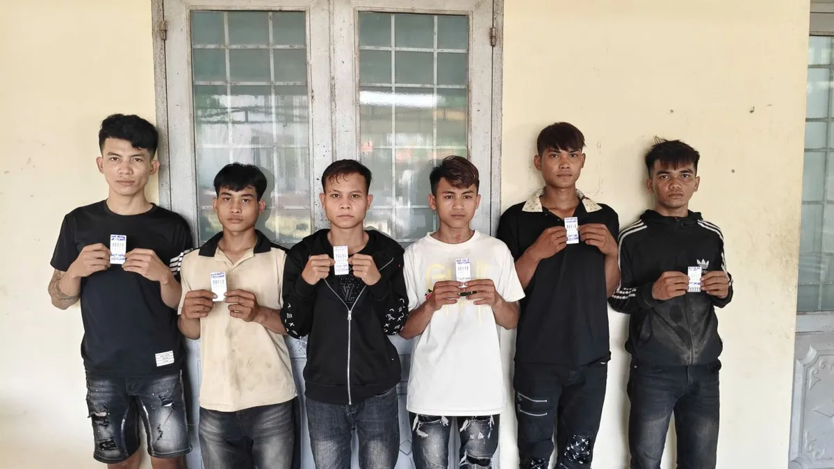 Phát hiện nhóm thanh thiếu niên sử dụng ma túy đá tại Quảng Ngãi - Ảnh 1.