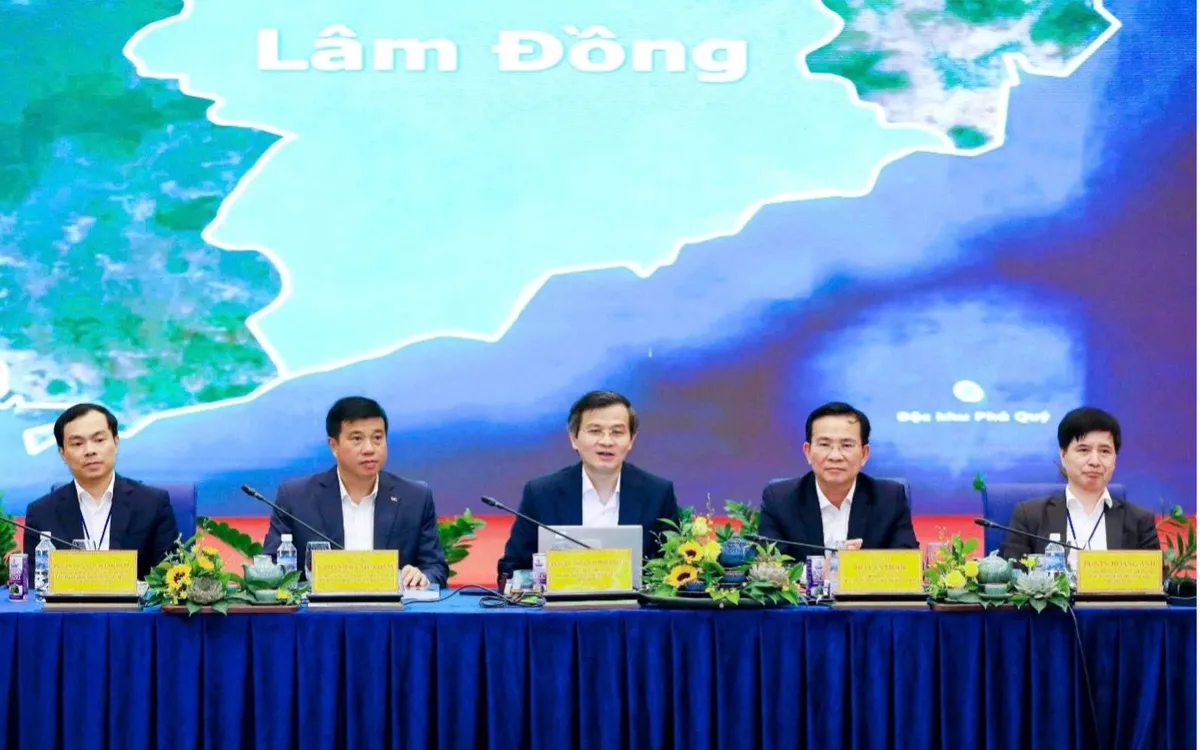 Du lịch được kỳ vọng trở thành động lực tăng trưởng mới của Lâm Đồng.