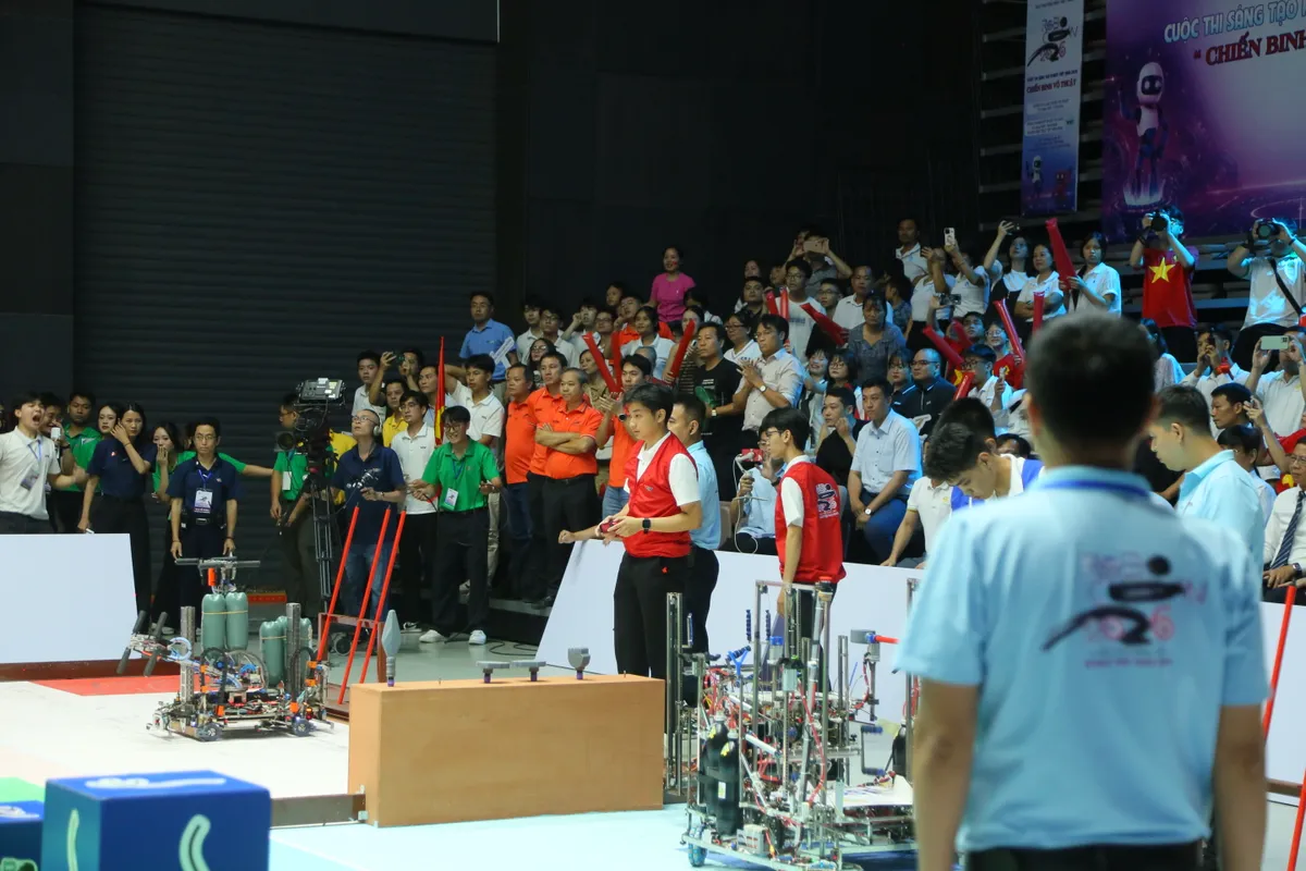 V&ograve;ng Chung kết Robocon Việt Nam 2026: LH-FOF l&ecirc;n ng&ocirc;i v&ocirc; địch  - Ảnh 1.