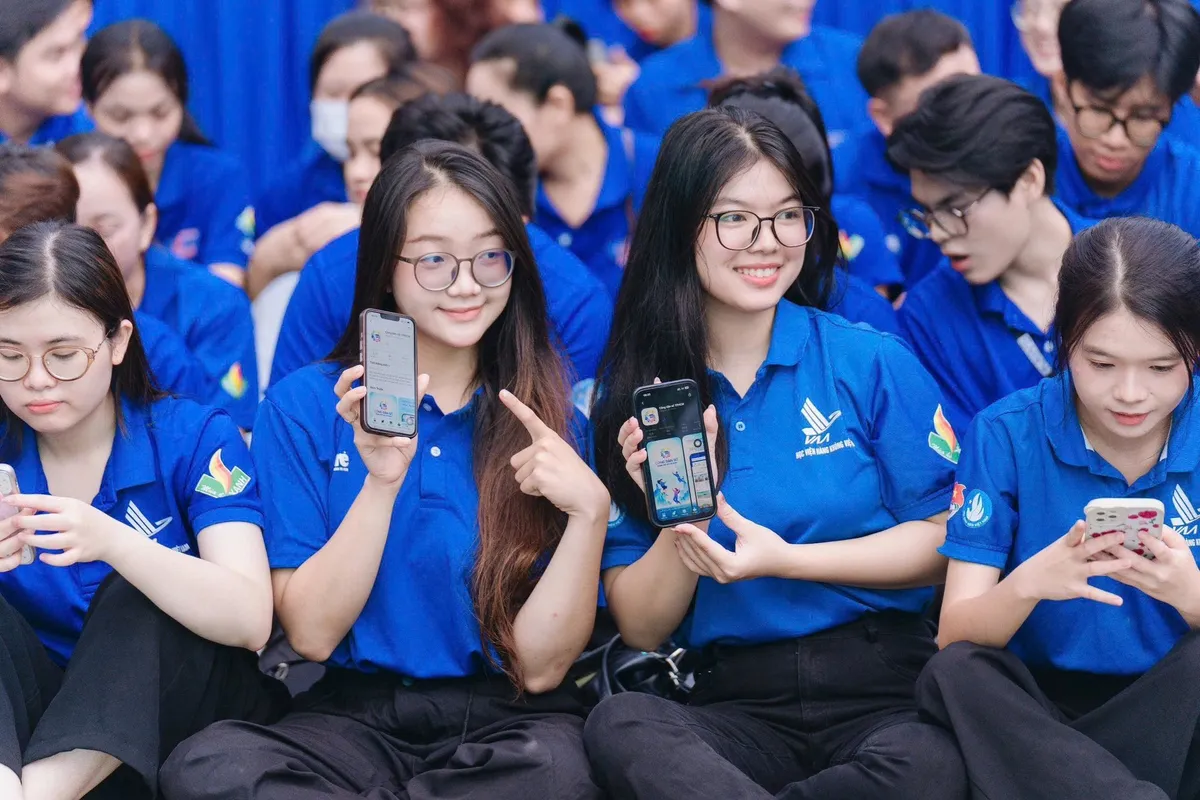 TP Hồ Chí Minh triển khai chiến dịch “Mùa hè số”- Ảnh 2. TP Hồ Chí Minh triển khai chiến dịch “Mùa hè số”- Ảnh 2.