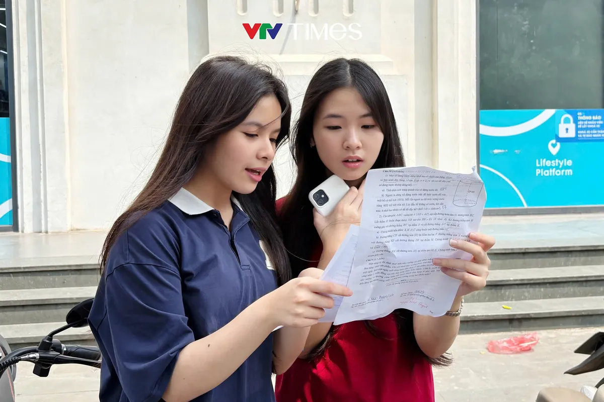 Hôm nay (1/6), thí sinh Hà Nội thi chuyên vào lớp 10 năm học 2026-2027 - Ảnh 2.