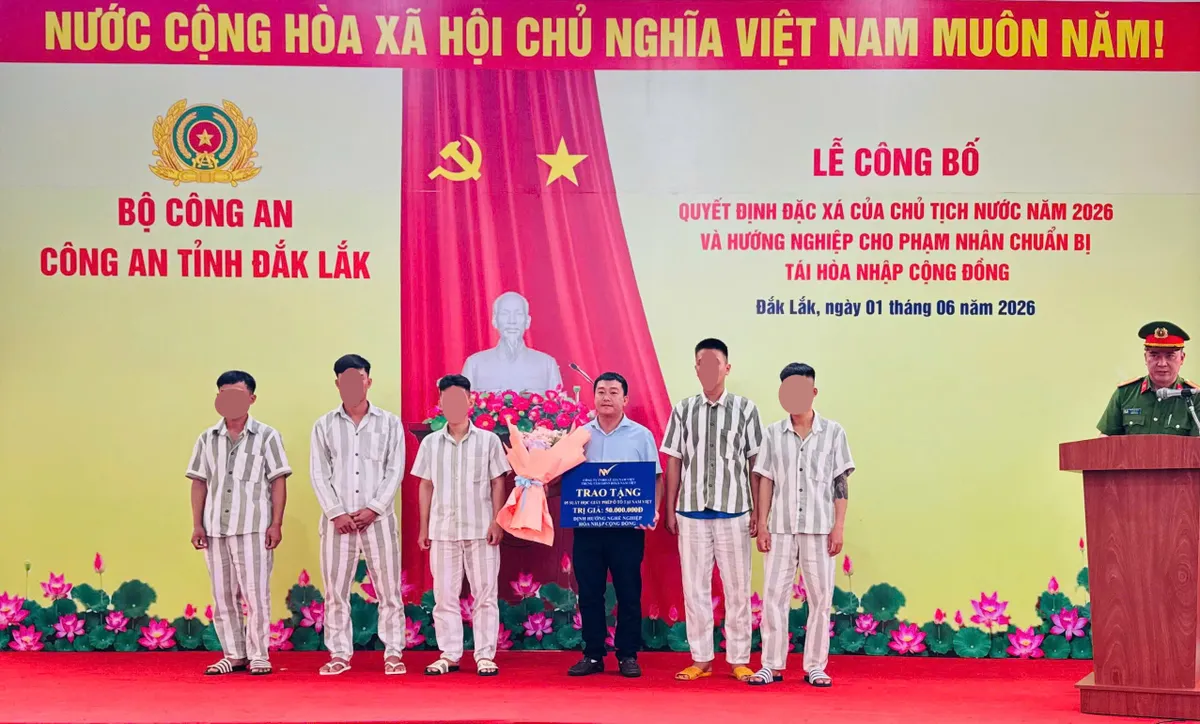 Trao kế sinh nhai cho phạm nhân trong đợt ân xá năm 2026 - Ảnh 3.
