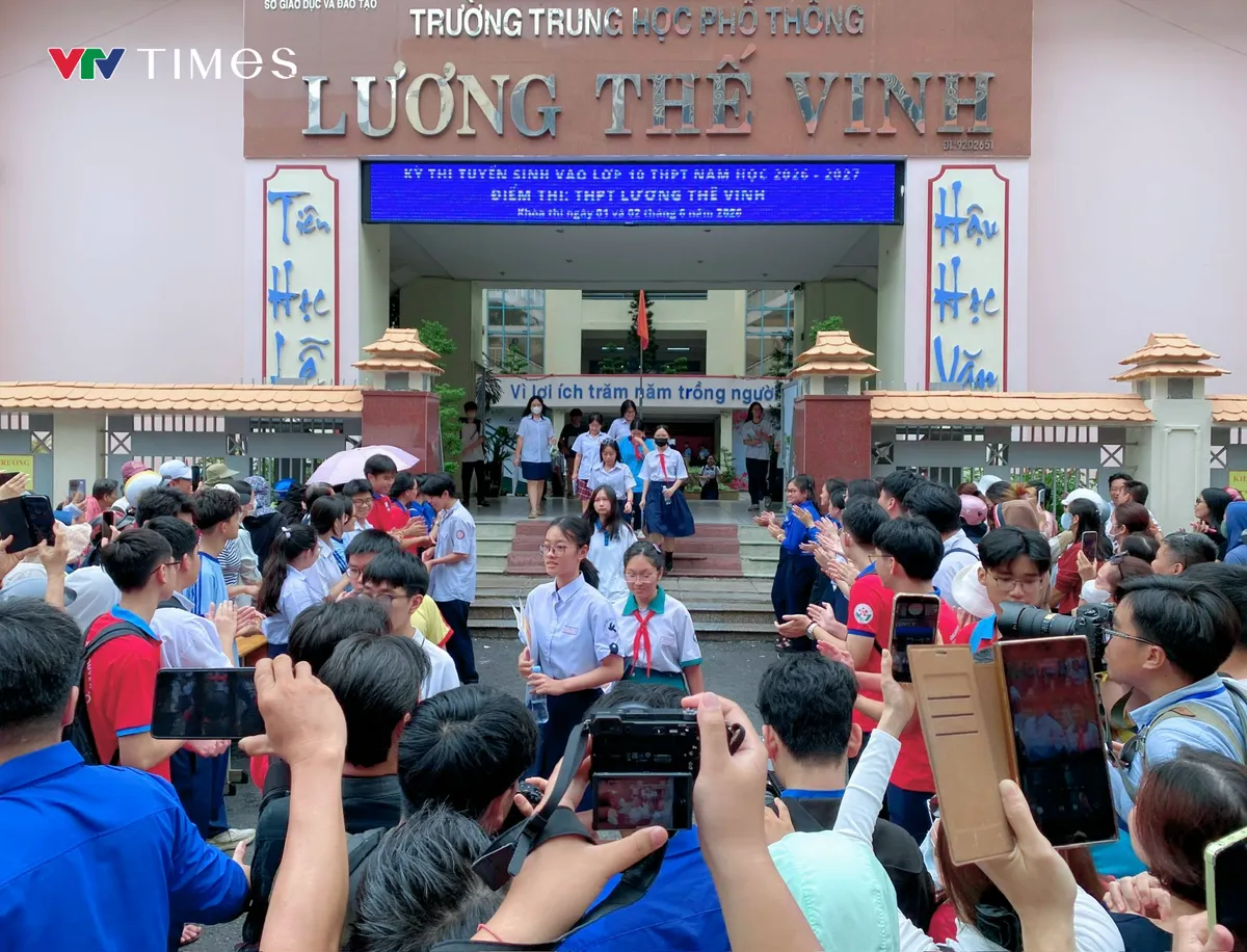 Thí sinh TP Hồ Chí Minh khen đề Văn hay, tự tin chinh phục mốc điểm 7+ - Ảnh 1.