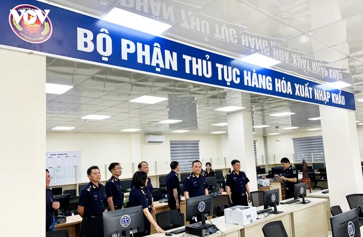 Từ hôm nay (1/6), triển khai số hóa chứng từ hải quan phục vụ thông quan tập trung- Ảnh 1. Từ hôm nay (1/6), triển khai số hóa chứng từ hải quan phục vụ thông quan tập trung- Ảnh 1.