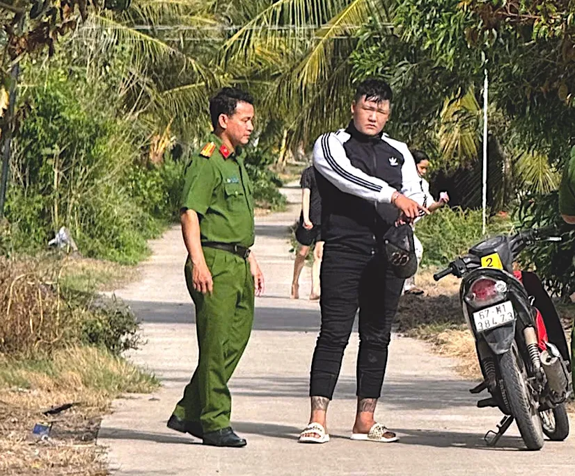 Bắt n&oacute;ng hai vụ trộm cắp t&agrave;i sản ở An Giang - Ảnh 2.