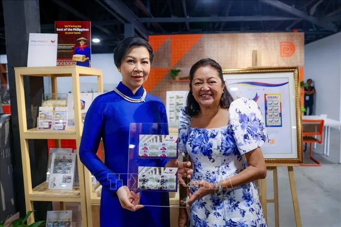 Phu nhân Tổng Bí thư, Chủ tịch nước Tô Lâm thăm trẻ em hoàn cảnh đặc biệt tại Philippines - Ảnh 4.