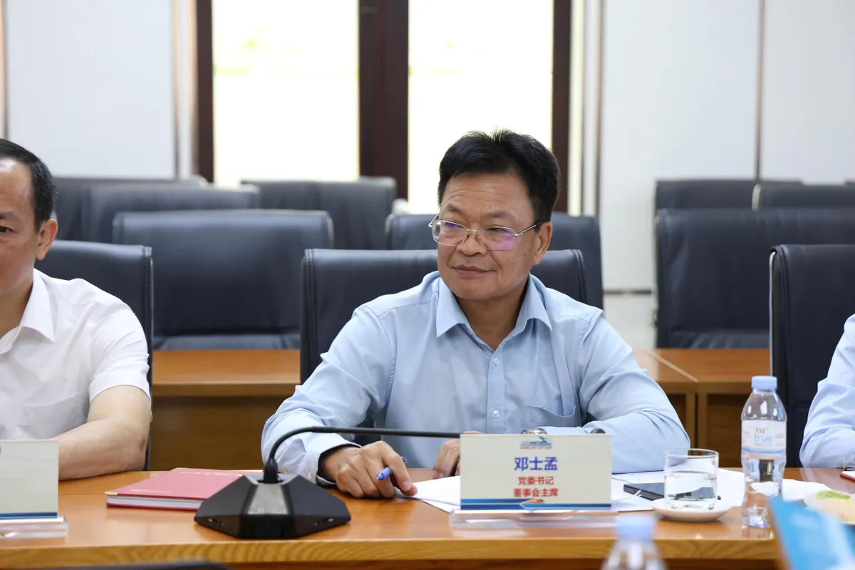 Đường sắt Việt Nam v&agrave; Metro Quảng Ch&acirc;u hợp t&aacute;c, mở cơ hội ph&aacute;t triển đường sắt đ&ocirc; thị - Ảnh 2.