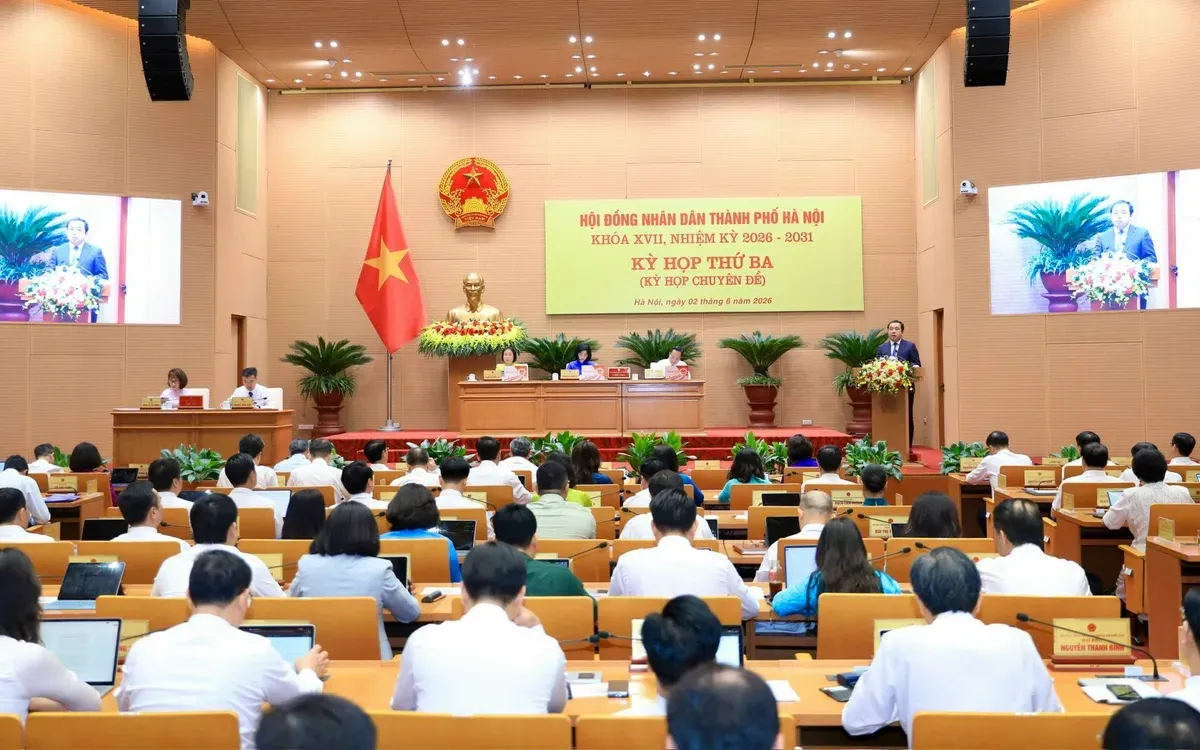 Bí thư Thành ủy Hà Nội: Không để Luật Thủ đô chậm đi vào cuộc sống - Ảnh 1. Bí thư Thành ủy Hà Nội: Không để Luật Thủ đô chậm đi vào cuộc sống - Ảnh 1.