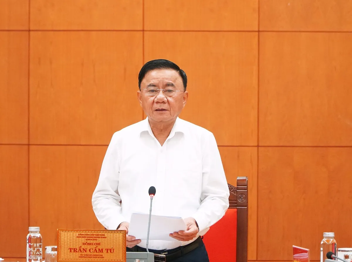 Bộ Chính trị: Xử lý nghiêm người đứng đầu thiếu trách nhiệm, bao che, cản trở việc xử lý tham nhũng - Ảnh 1.